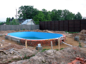 Строительство дачных бассейнов